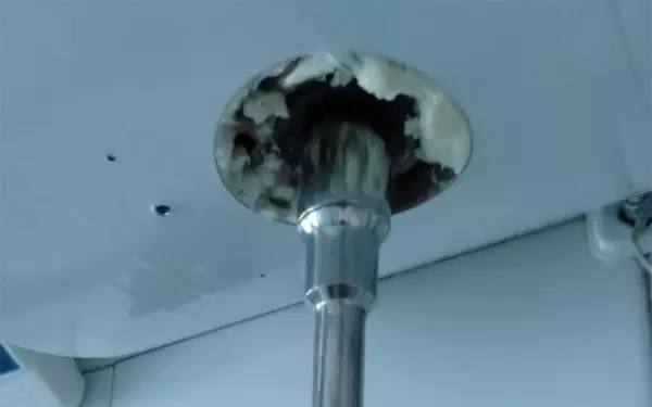 泉天下热水器怎么打开排污口(4)