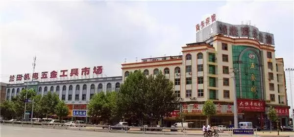 临沂家具批发市场最好的是哪家(6)