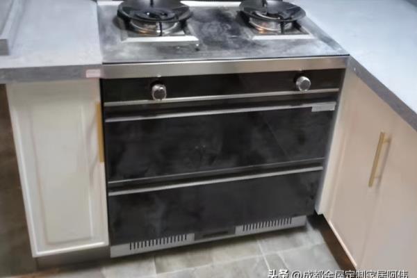 志邦橱柜怎么样和欧派橱柜比起来哪个性价比更高.