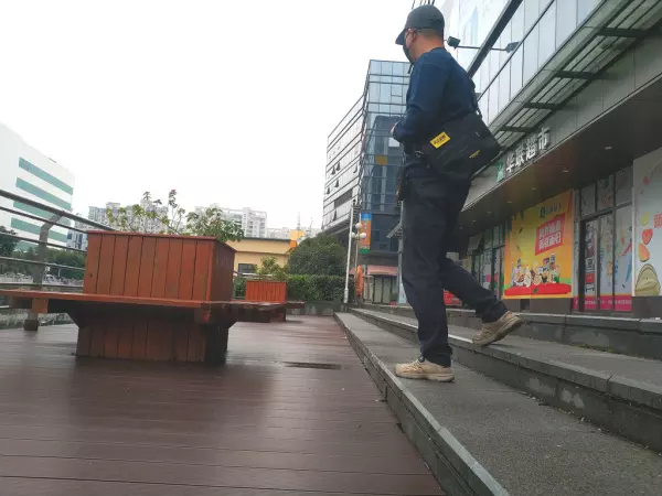bvbp是什么品牌的包包(25)
