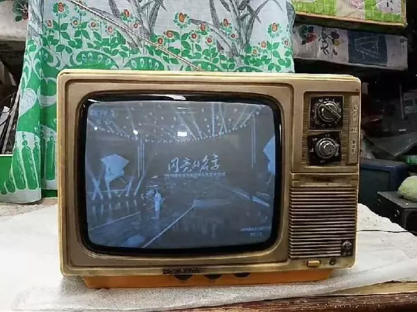 高路华电视属于什么电视品牌(1)