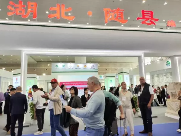 黄金钻花岗岩石材产地是哪里(1)