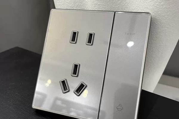 10a是多少瓦3.3千瓦吗.