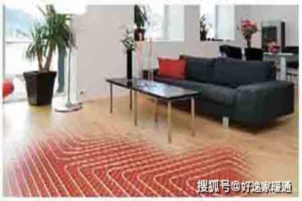 地暖钢丝网铺在管上还是管下 规范图集.
