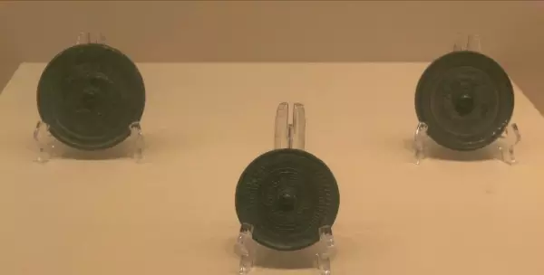 见日之光天下大明铜镜价格(1)