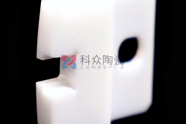 陶瓷原材料的密度影响砖的强度吗.