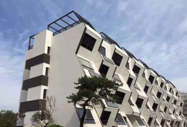 活动隔墙的自重对结构产生的作用属于(5)