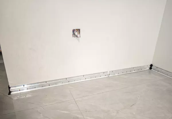 铝合金踢脚线价格(43)