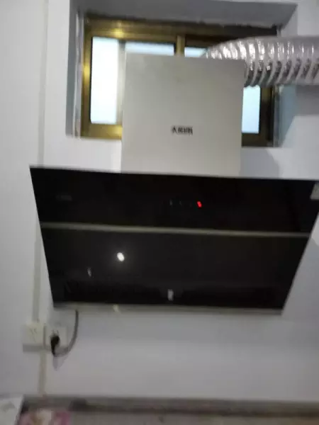 烟道孔160mm可以装180mm的油烟机吗(1)