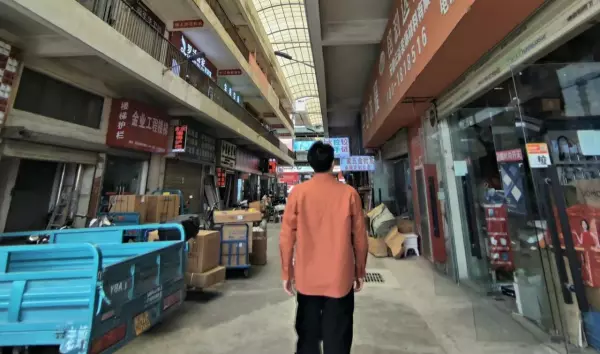 装修建材市场板材品牌假货怎么分辨(1)