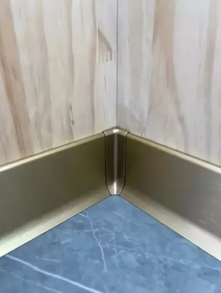 踢脚线多少钱一米的维护方法(10)
