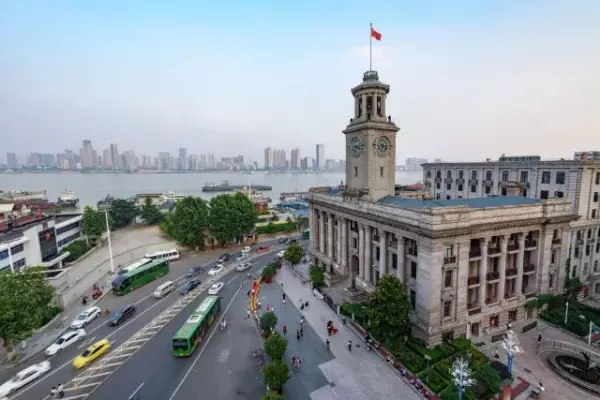 东湖别墅住的都是什么人(14)