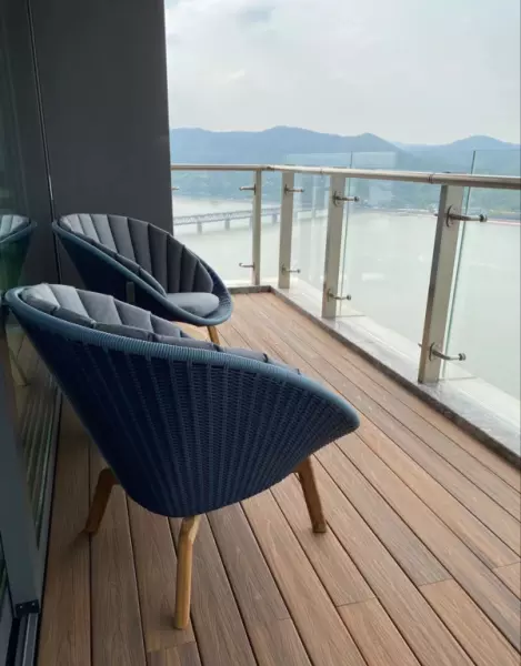 重竹地板和塑木地板的区别(6)
