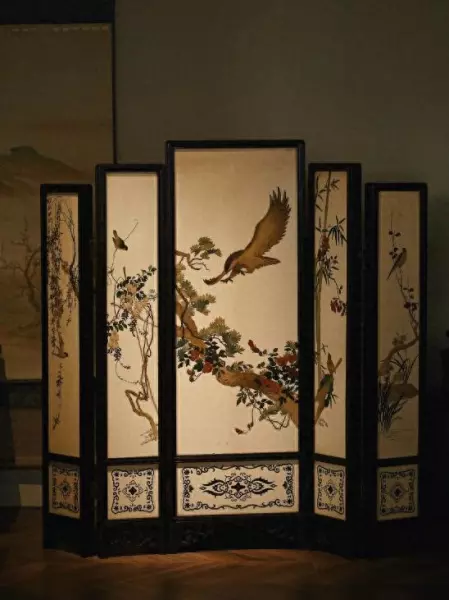 云母屏风烛影深,长河渐落晓星沉《嫦娥》的意思(1)