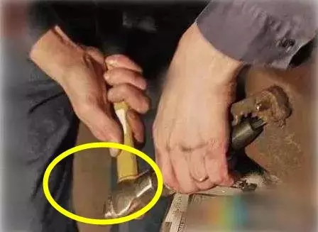 堵头断在水管里面怎么搞出来(3)