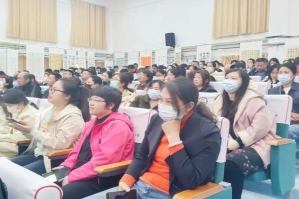 星河城三期附近隐珠小学怎么样.