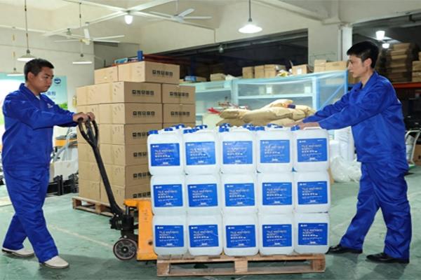 瓷砖防滑剂是经常擦还是一次就行?.