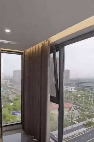阳台铝扣板吊顶窗帘盒怎么做(3)
