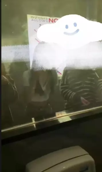 酒吧厕所能拉屎吗(2)