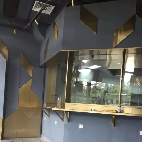 钛金板是什么材料,装修卧室(1)