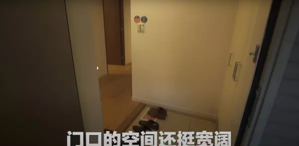 卧室镜子摆放禁忌镜子对着床摆放好吗(6)