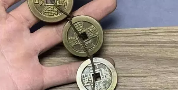 卧室门对着入户门五帝钱挂哪个位置(2)