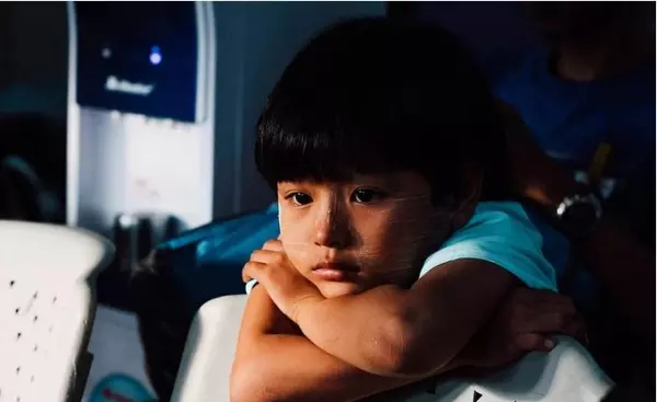 我对着做家务的男人不停地大喊你为什么要和我的哥哥这样对我我对你还不够好吗(4)