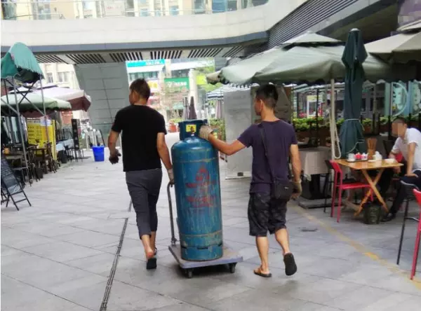 煤气罐重量一般多少斤(1)
