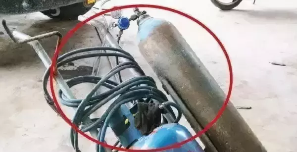 各种气瓶的存放必须距离明火几米(14)