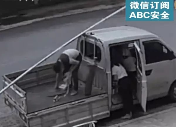 各种气瓶的存放必须距离明火几米(6)