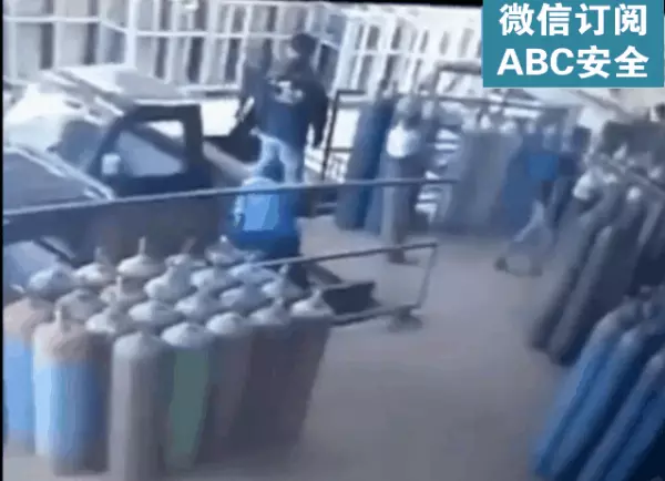 各种气瓶的存放必须距离明火几米(7)