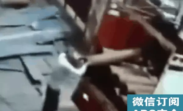 各种气瓶的存放必须距离明火几米(9)
