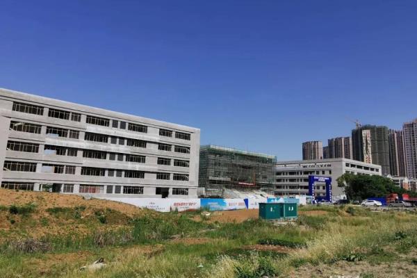 湾流汇的房为什么便宜.