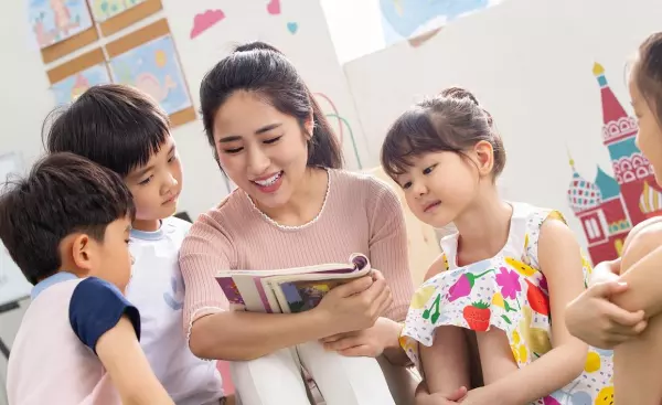 七贤郡幼儿园是公立还是私立(8)
