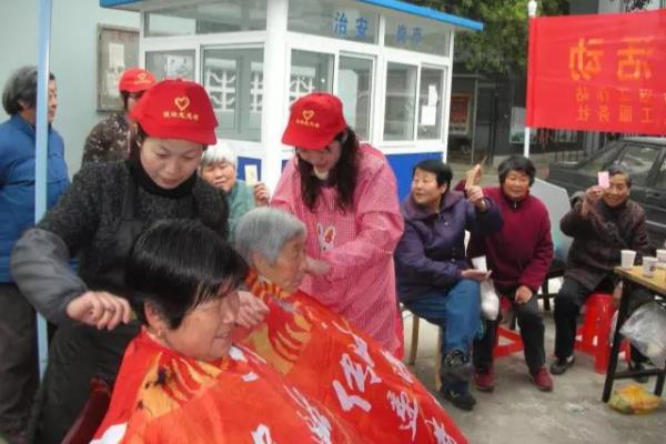 琥珀山庄属于哪个居委会.