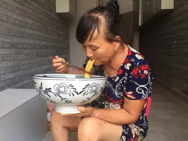 房子半边盖面条像腰带指的是哪个地区的民俗(7)