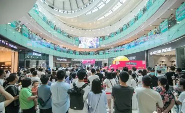 1000平方米的广场可以容纳多少人(1)