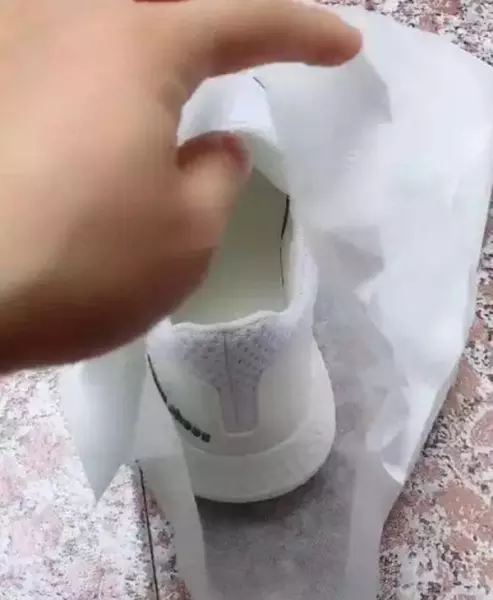 衣柜对着门好吗挂白布好吗(3)