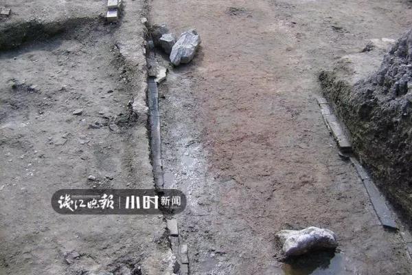拔粪宝怎么通马桶.