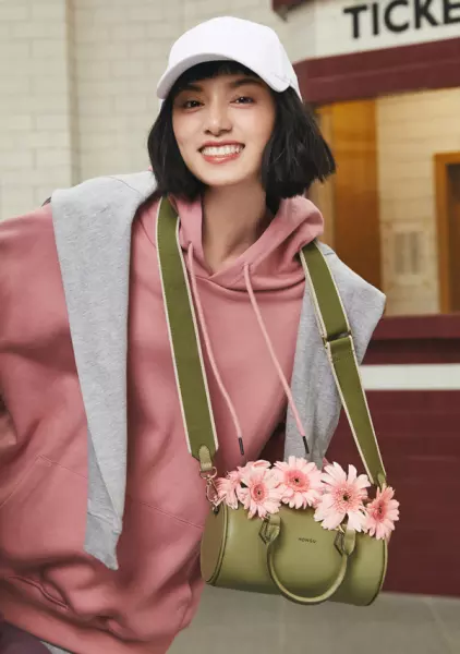 梦丽莎包包是什么档次的牌子(18)