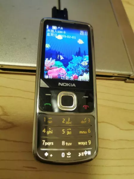诺基亚6700s开机键是哪个(1)