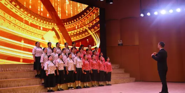 石海峰天水市卫生学校(3)