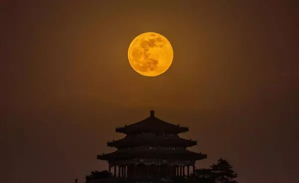 宅相无成明月清风思渭水的含义(2)