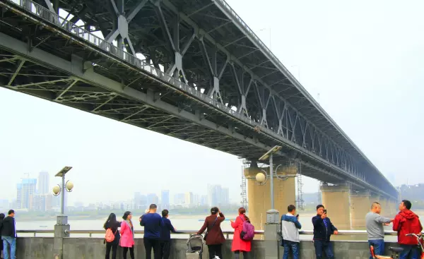 深圳面积有多大相当于1.5个上海四个武汉(5)