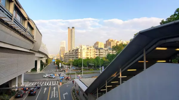 深圳的面积约为2000什么单位(1)