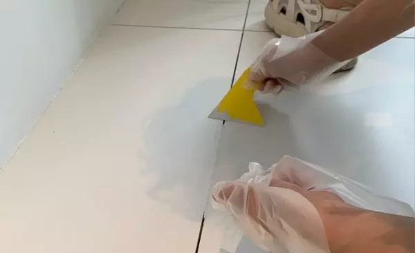 亮光砖用美缝剂好还是环氧彩砂好(11)