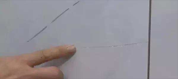 瓷砖仓库着火用水灭火后瓷砖会裂吗(1)
