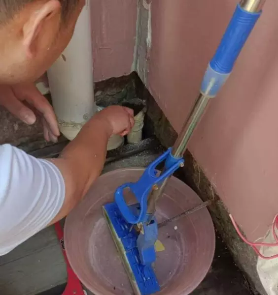 洗衣机下水管接到阳台雨水管是违建吗(1)