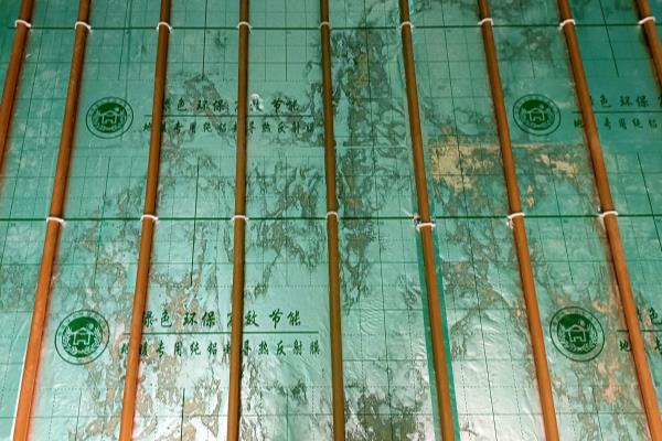 地暖反射膜有几种?哪种更好.