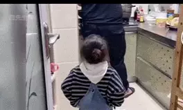 门前大桥下我爸是傻瓜这么晚还不回家是不是欠揍啦(40)